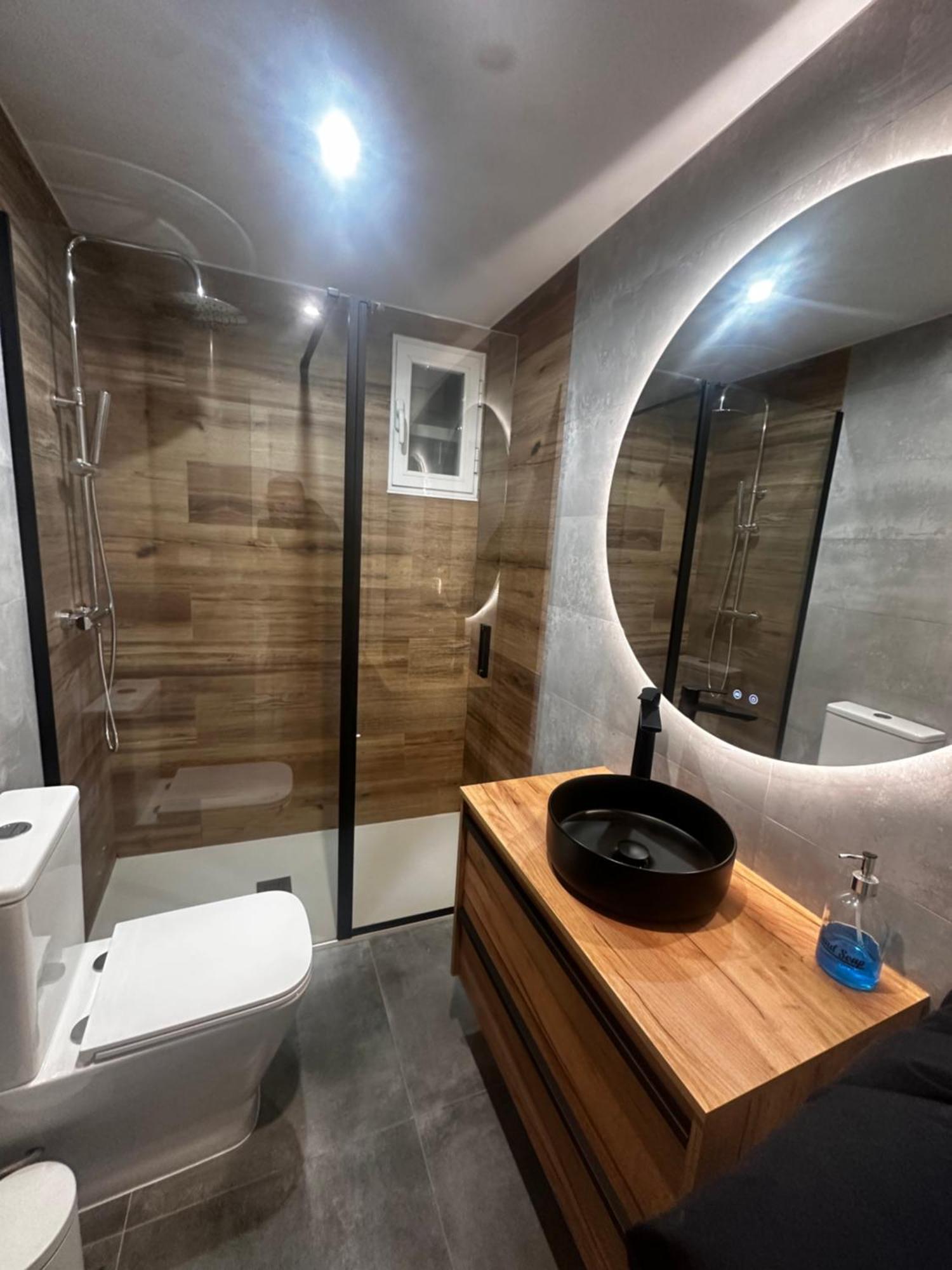 Atuaire Home Preciosa Vivienda Vistas A La Catedral Parking Incluido Burgo Kültér fotó